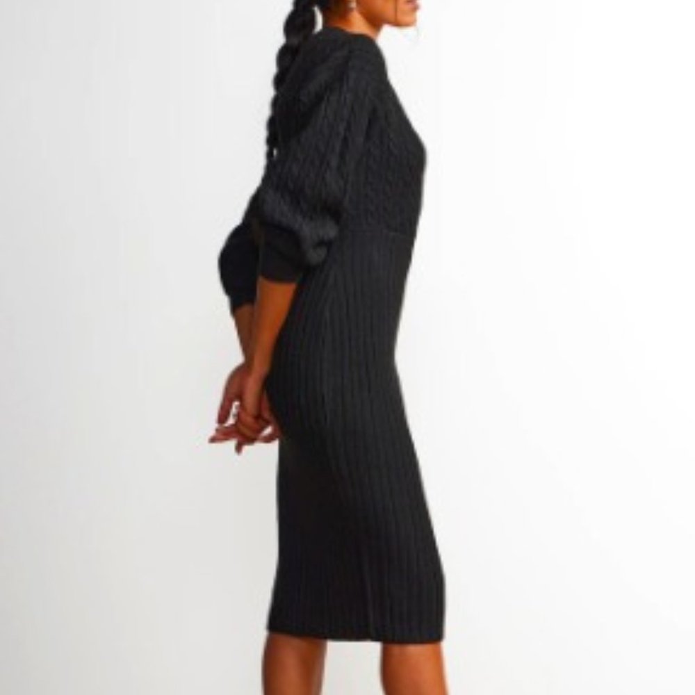 NWT! Cable Knit Long Sleeved Wrap Neck Dress - Black XL